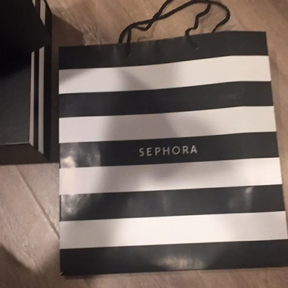 Sephora Gift box and medium bag🎉1 Hr Sale🎉
